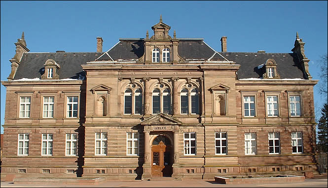 Le lycée de Bouxwiller Le lycée de Bouxwiller