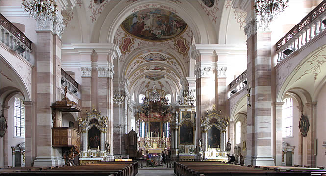 Vue de l'intérieur de l'abbatiale d'Ebersmunster Vue de l'intérieur de l'abbatiale d'Ebersmunster