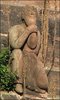 Statue d'un homme de l'église Saint Léger de Guebwiller