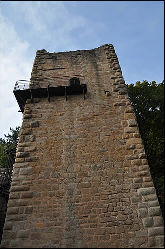Le donjon du château du Hagueneck