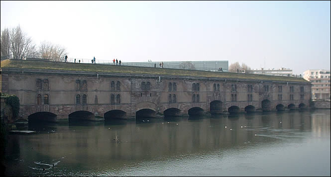 Le barrage Vauban à Strasbourg Le barrage Vauban à Strasbourg