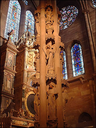 Le pilier des Anges de la cathédrale de Strasbourg Le pilier des Anges de la cathédrale de Strasbourg