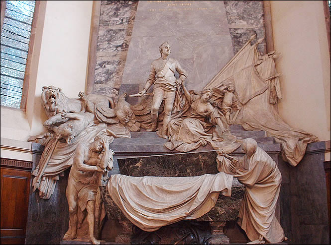 Le mausolée du Maréchal de Saxe à Saint Thomas Le mausolée du Maréchal de Saxe à Saint Thomas