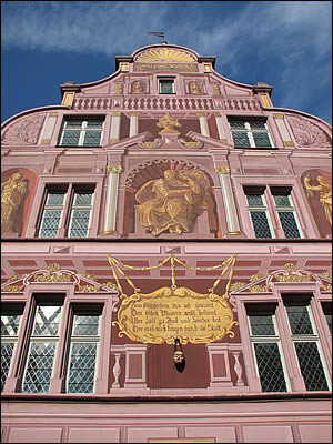 Pignon de l'hôtel de ville de Mulhouse
