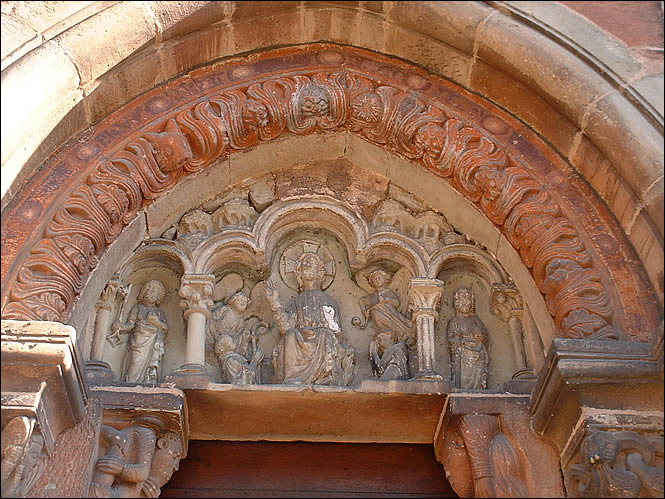 Portail de Saint Pierre et Paul à Neuwiller Lès Saverne