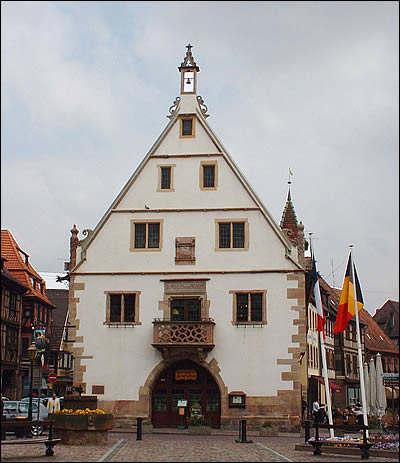 La halle aux blés à Obernai