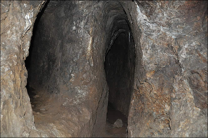 Galeries de mine d'argent au parc Tellure